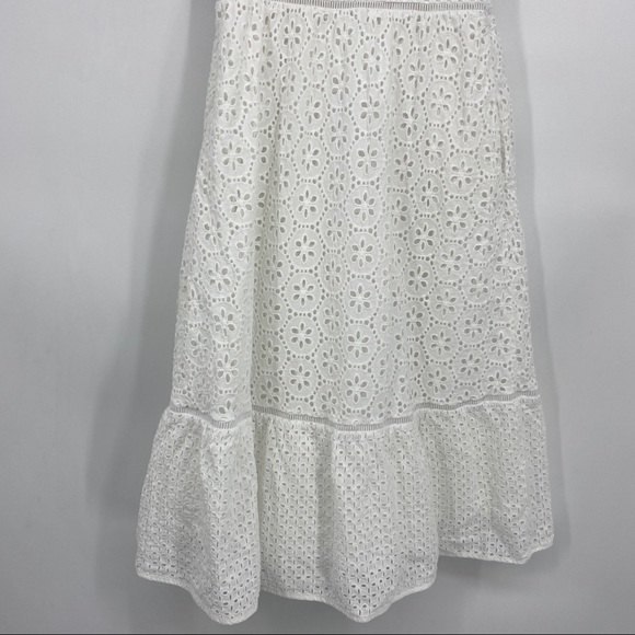 Cottagecore Eyelet Picnic Dress - Picture 9 of 15